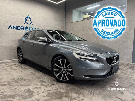 VOLVO V60 2.0 T4 MOMENTUM GASOLINA 4P AUTOMÁTICO